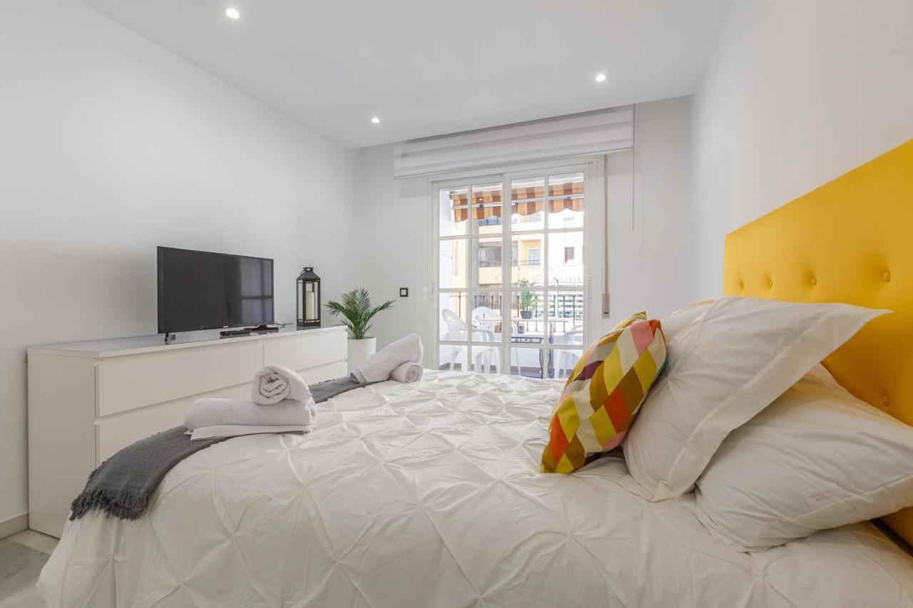Apartamento La Victoria Apartment Malaga Exterior photo
