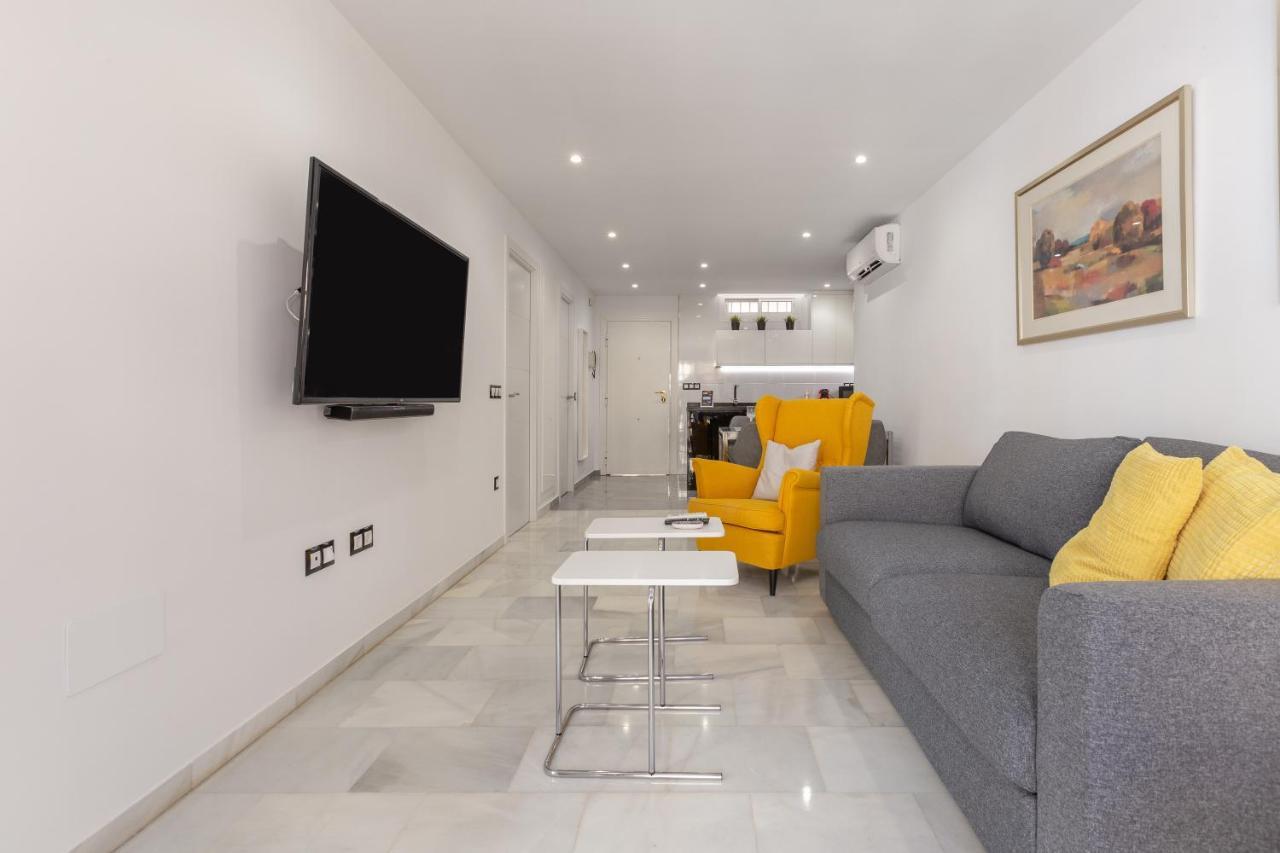 Apartamento La Victoria Apartment Malaga Exterior photo