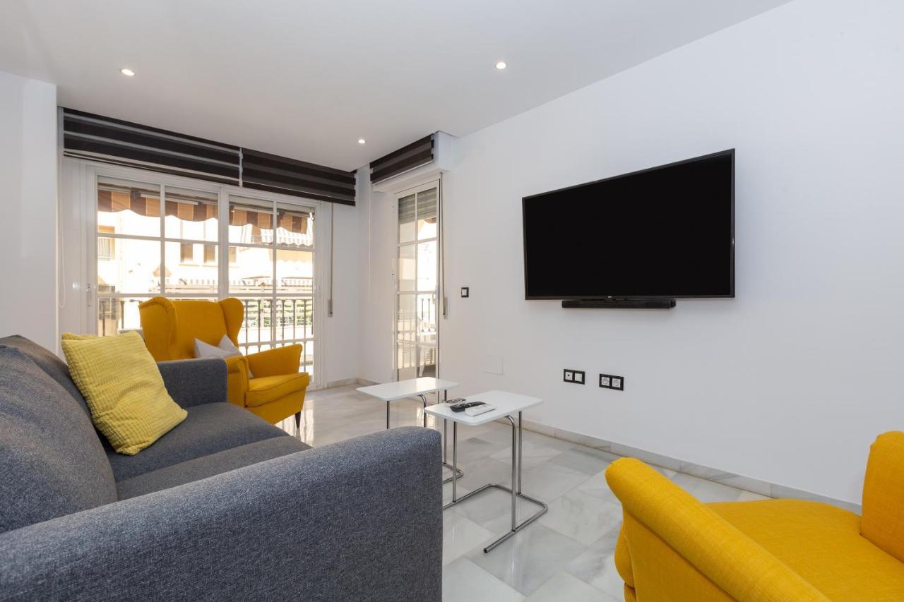Apartamento La Victoria Apartment Malaga Exterior photo
